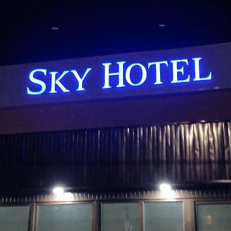 Sky Hotel Biskek Kültér fotó